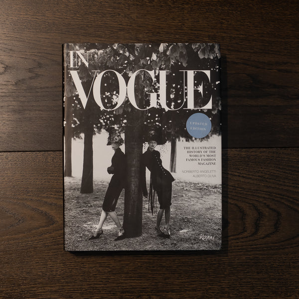 In Vogue: An Illustrated History of the World's Most Famous Fashion Magazine [Book]