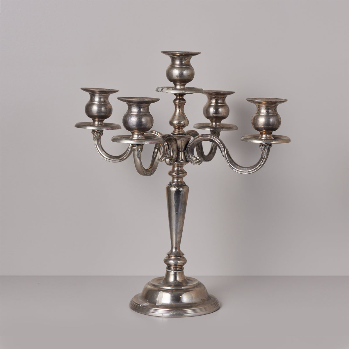 House Doctor Small Anit Brass Candle Stand – Mon Pote